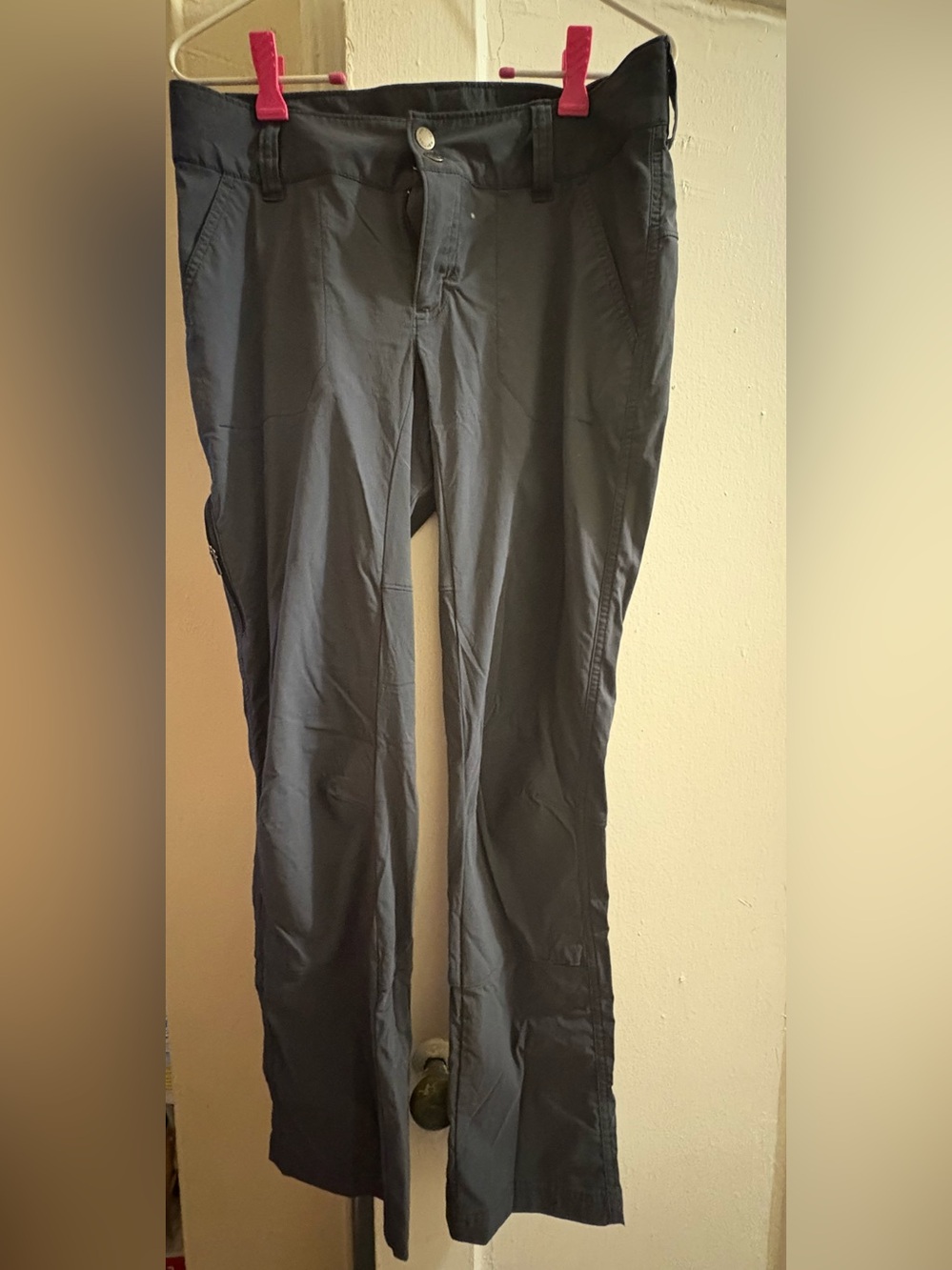 Woman’s Columbia grey hiking pants